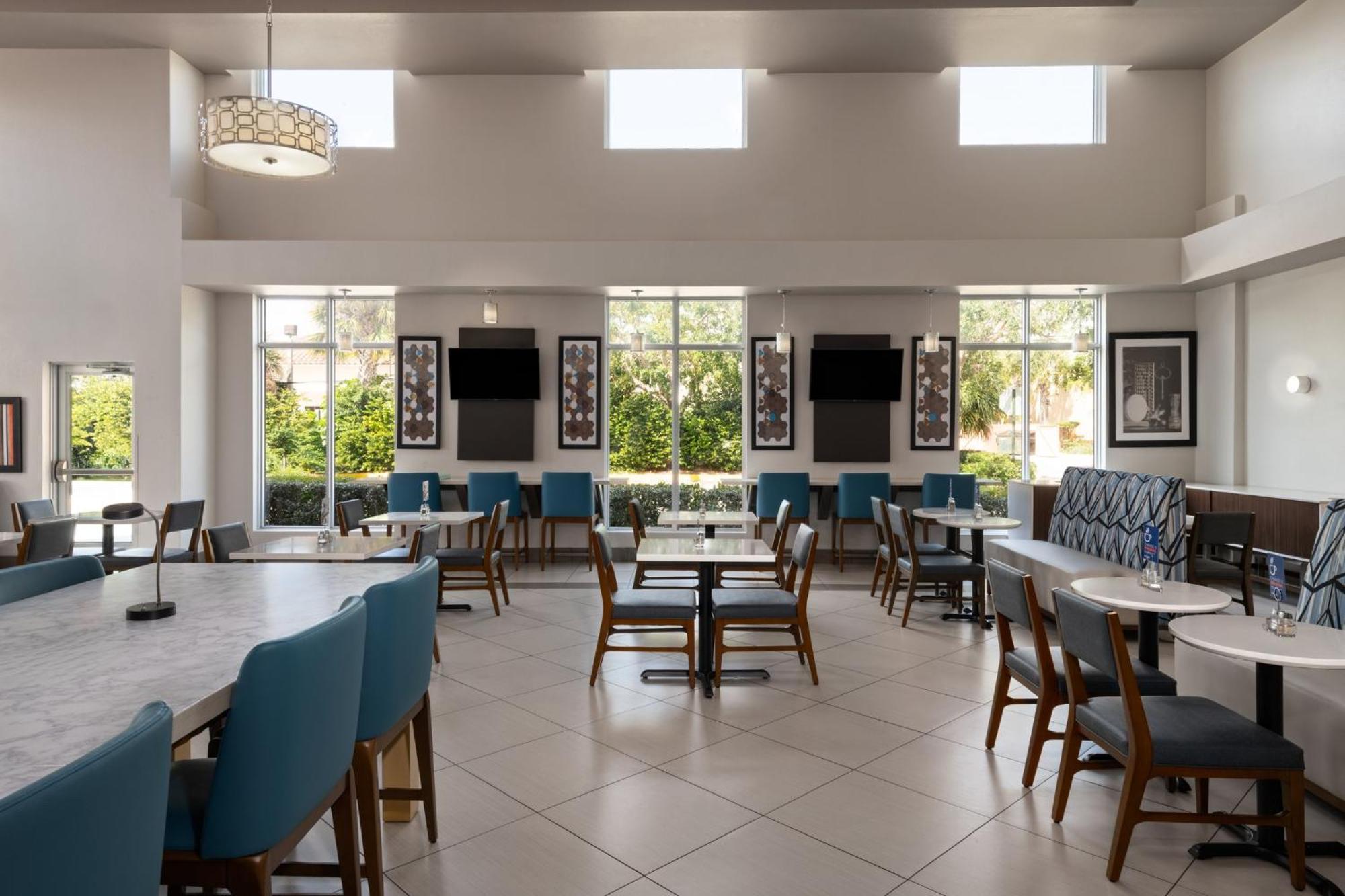 Holiday Inn Express & Suites Boynton Beach West By Ihg מראה חיצוני תמונה