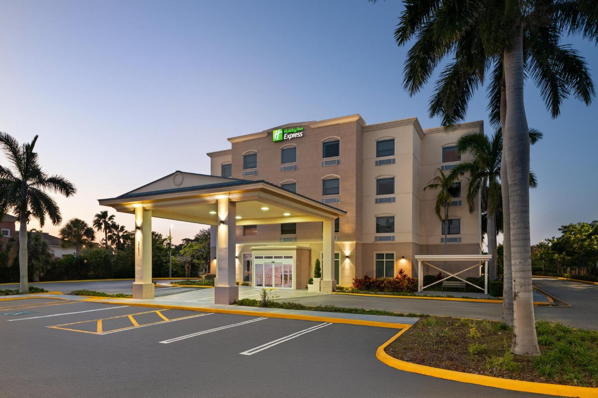 Holiday Inn Express & Suites Boynton Beach West By Ihg מראה חיצוני תמונה